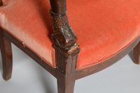 Suite de trois fauteuils en acajou et placage d'acajou à déc… (photo 4)