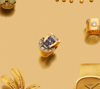 un assortiment de bijoux en or et en diamants, comprenant une montre, un bracelet, une bague et des boucles d'oreilles