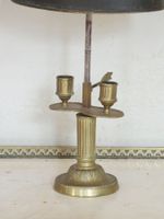 PETITE LAMPE BOUILLOTTE à deux lumières en bronze à motif de… (photo 2)