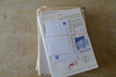 Un lot de documents philateliques de France et diverses cart…