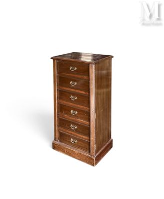 image d'une commode en bois sur fond blanc