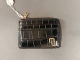 porte-cartes en cuir noir à motif croisé avec des finitions dorées