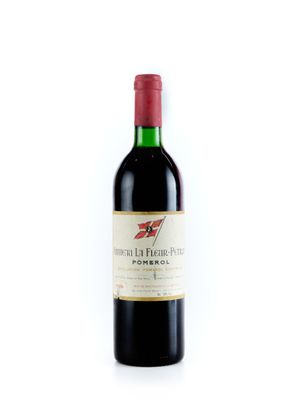 bouteille de vin rouge avec bouchon rouge sur fond blanc