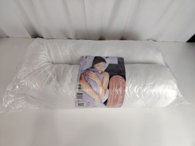 une photo d'un magazine posé sur un lit