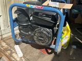 un petit générateur installé à l'arrière d'un camion