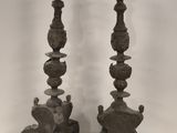 paire de chandeliers anciens en fonte
