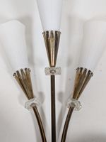 LUNEL. Suite de 3 appliques en laiton et verre opalin, une p… (photo 3)