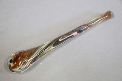 POMMEAU en verre polychrome soufflé.