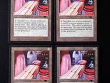 quatre cartes représentant une table et une chaise