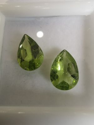 PERIDOT green Nbr 2 Pakistan poire 10 x 6,7 3,1ct