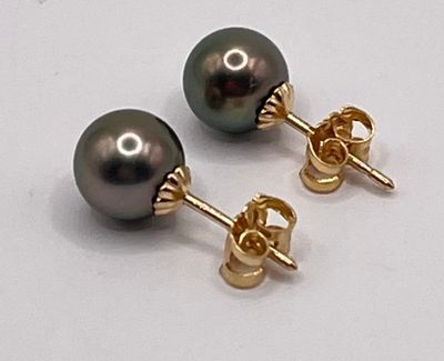 Paire de boucles d'oreilles en or jaune 18k 750ml serties de…