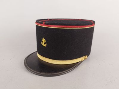 Képi militaire des troupes de la marine.