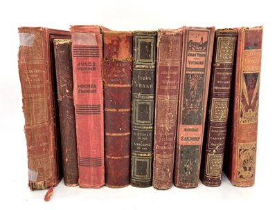 VERNE (Jules) - Voyages extraordinaires : - De la Terre à la…