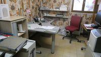 - 1 Bureau avec retour