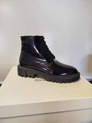 1 paire de chaussure de marque GHAZAL - Modèle: MIL BOOTS