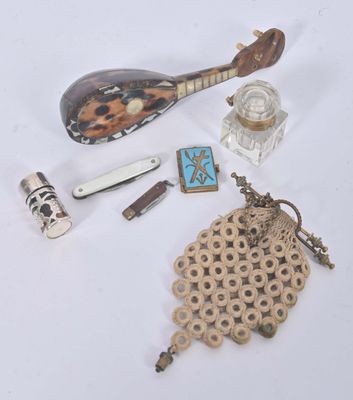 various items that are sitting on a table