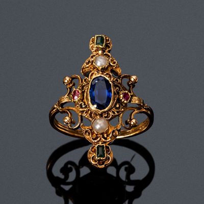 Bague marquise en or rose 18k (750e), à décor de volutes ajo… - Photo 1