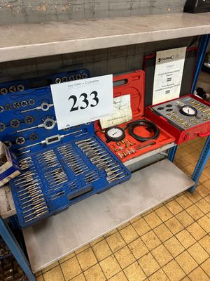 many tools that are sitting on a table