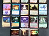 gros plan d'un jeu de cartes sur une table