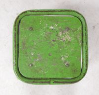 Tabouret d'atelier structure en métal tubulaire plaqué vert … (photo 2)