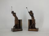 paire de serre-livres anciens en bronze représentant des golfeurs