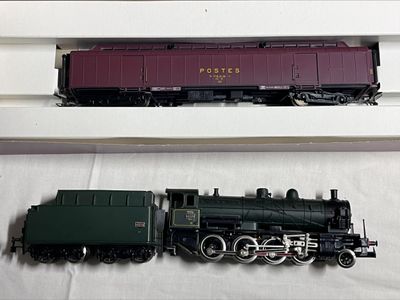 Non identifié Ho – lot comprenant une locomotive type vapeur 141 R en  - Photo 1