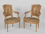 paire de fauteuils de style louis xvi