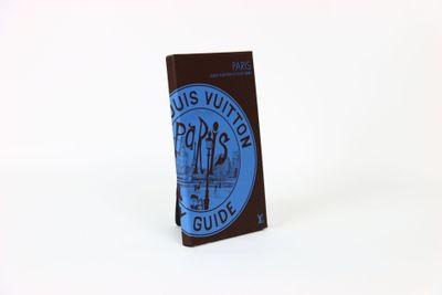 OUVRAGE COLLECTIF. Paris Louis Vuitton City Guide 2009, Pari…