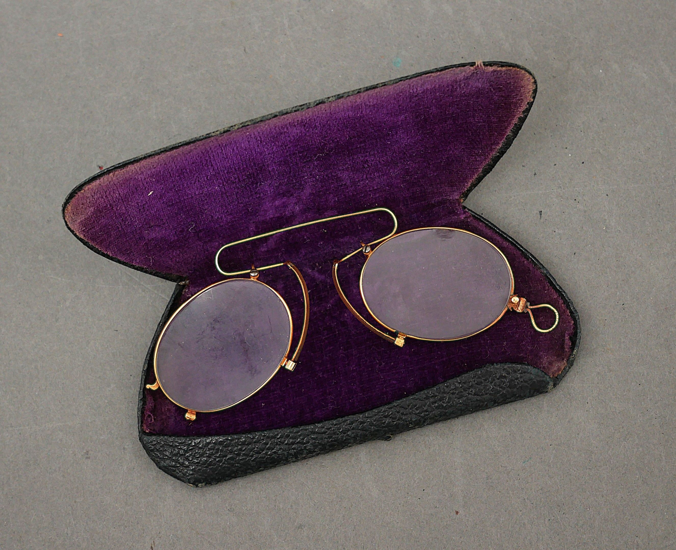 Objets d'art & Curiosités