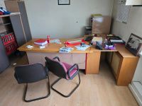 - Ensemble du mobilier de bureau et matériel informatique de…