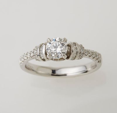 Bague or blanc 3g60 sertie d'un Diamant rond taille moderne …