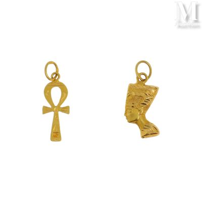 Deux pendentifs Lot de deux pendentifs en or jaune 18k (750/…