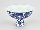 chinese blue and white porcelain bowl with floral decoration