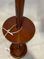 Pied de lampe en bois et placage, le fût gainé à tablette ci… (photo 3)