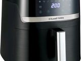 La friteuse à air chaud est équipée d'un écran numérique situé à l'avant.