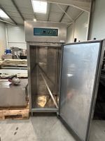 Armoire réfrigérée négative Eurochef, dimensions : 74x84x201… (photo 2)