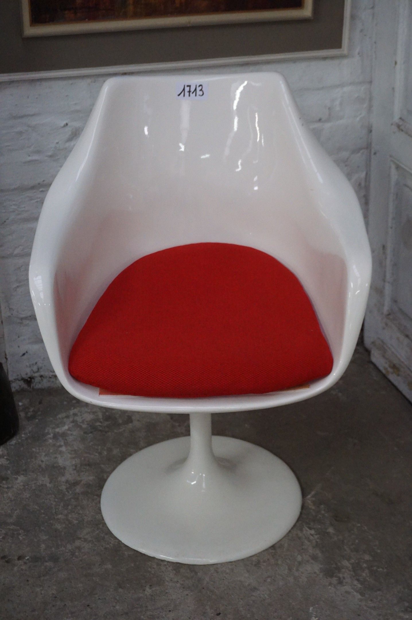 Chaise TULPIN vintage en fibre de verre – années 70, d’après…