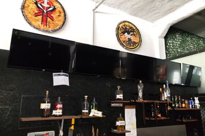 SUR DÉSIGNATION 6 téléviseurs HIGHONE