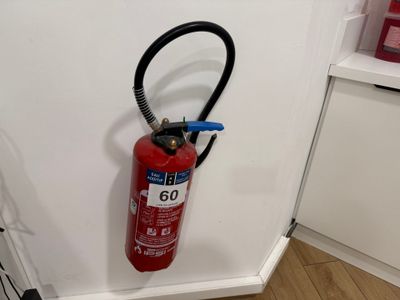 2 Extincteurs VENTE SUR DESIGNATION A RETIRER A LENS SUR REN… - Photo 1