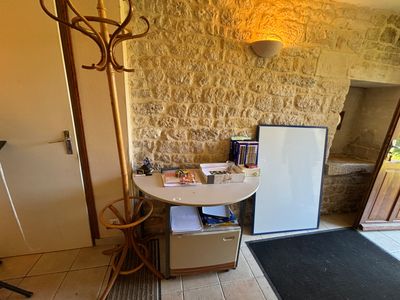 Porte manteau + table + chaise