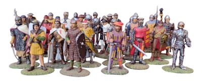 de nombreuses figurines représentant différents types de personnes