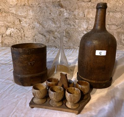 6 Coquetiers en bois et leur support+ 1 bouteille en bois + … - Photo 1