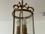 a light that is hanging from the ceiling in the room