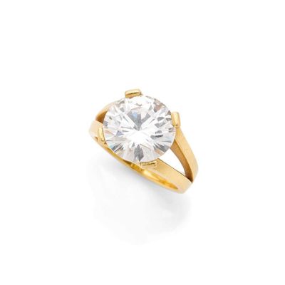 une bague en diamant à une seule pierre, par van cleef