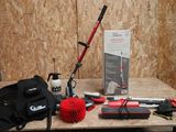 une photo d'une table sur laquelle sont posés des outils