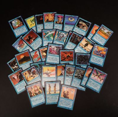 beaucoup de cartes sur la table