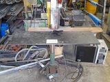 a machine that is sitting in the middle of a room