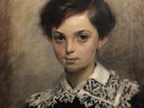 portrait d'une jeune fille en robe noire à col en dentelle