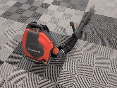 an image of a vacuum cleaner on the floor