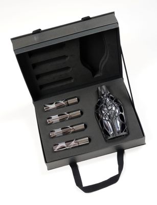 Automobile / F1 / Parfums / Carbone